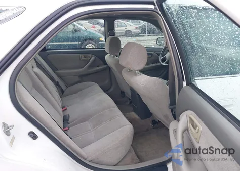 2001 Toyota Camry Le V6 from USA, damaged, VIN 4T1BF22K51U969347